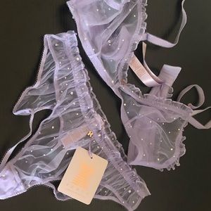 - Savage X Fenty * Lingerie By Rihana med underwear & Bralette lavender*